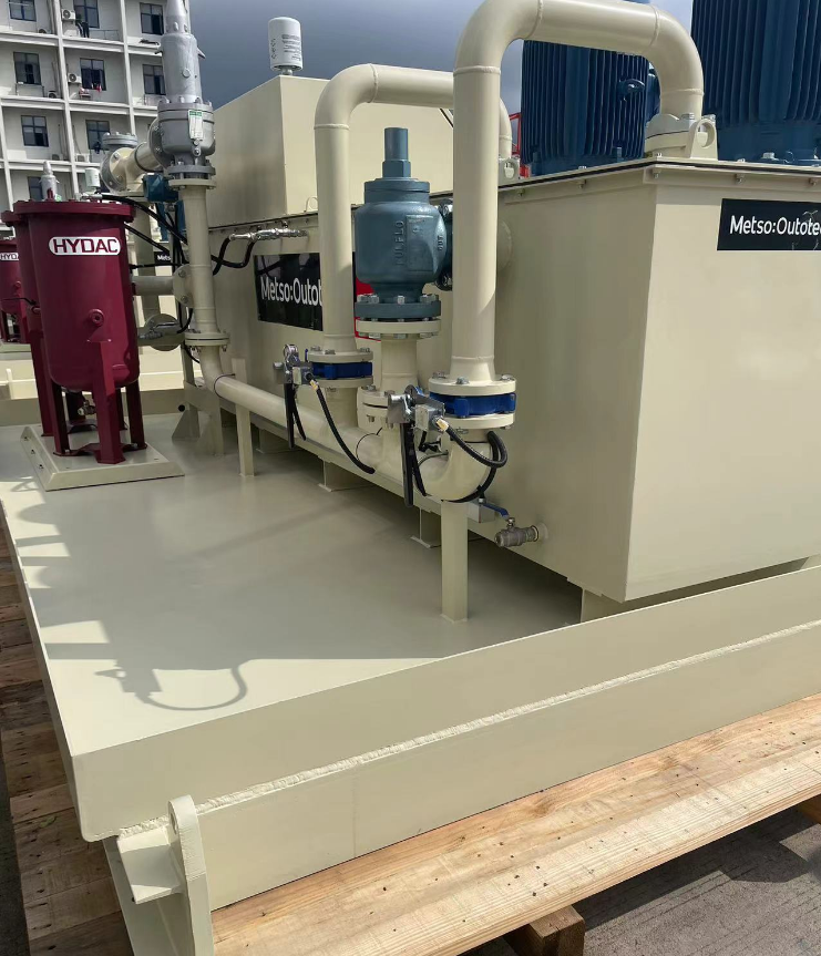 Metso MP800 Lubrication hydraulic stations